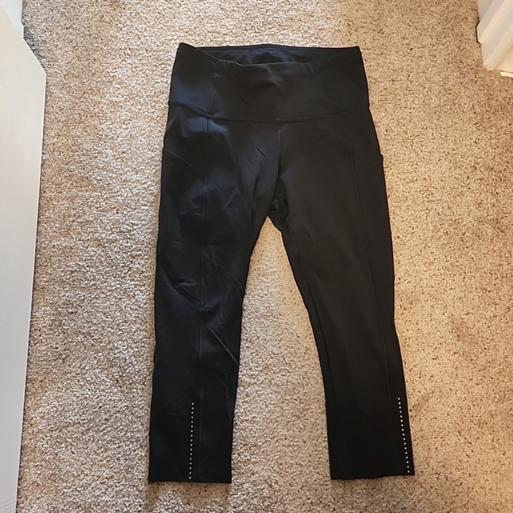 Lululemon 3/4 runners